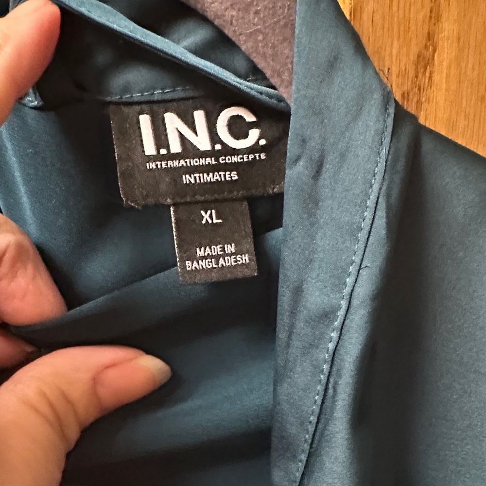 INC International Concepts Teal Satin Robe - Picture 2 of 7